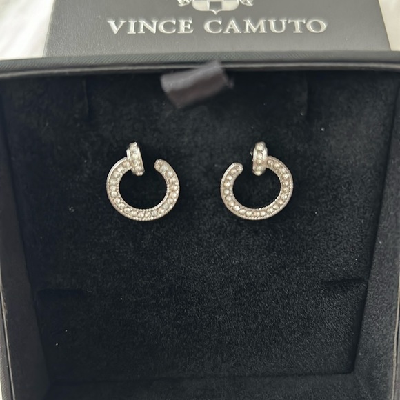 NWT VINCE CAMUTO EARRINGS - Picture 1 of 1